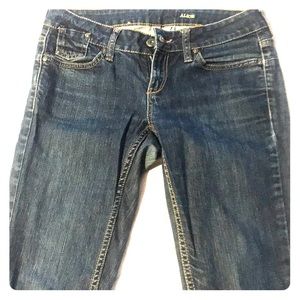 Mango jeans in great condition!
